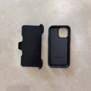 OtterBox Defender iPhone 14 Pro Max Case, Black, US Military MIL Standard : Pet